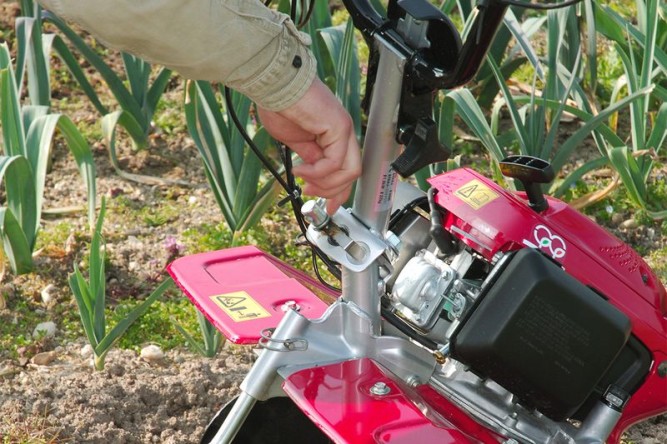 Культиватор бензиновый Honda F 220 DE