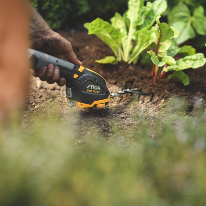 Аккумуляторные садовые ножницы Stiga SGM 102 AE в Екатеринбурге
