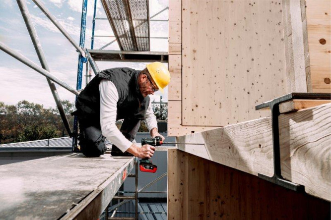 Аккумуляторная дрель-шуруповерт Metabo BS 18 LTX BL Q I 602351840 в Екатеринбурге