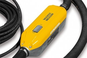 Вибратор ВЧ со встроенным преобразователем и рукояткой WACKER NEUSON IRSE-FU 58/230 5000610267 в Екатеринбурге