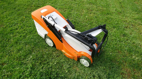 Аккумуляторная газонокосилка Stihl RMA 339 C, с AK 20 и AL 101 в Екатеринбурге