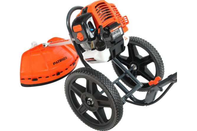 Бензиновая газонокосилка PATRIOT PT 520 (2 такт) в Екатеринбурге