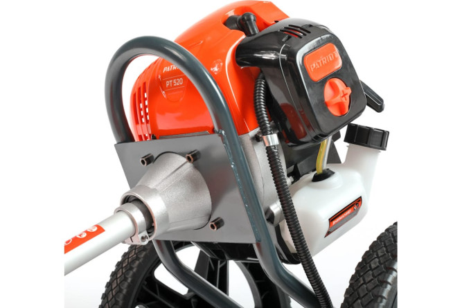 Бензиновая газонокосилка PATRIOT PT 520 (2 такт) в Екатеринбурге