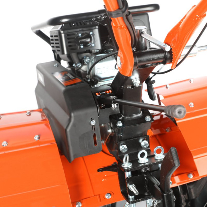 Мотоблок бензиновый ПАТРИОТ УРАЛ (колеса 19х7-8)