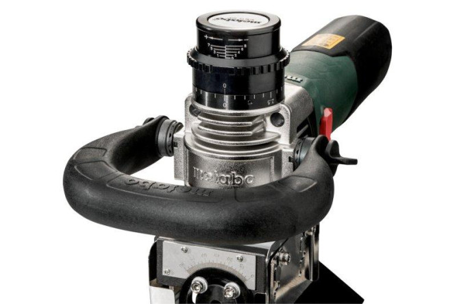 Кромочный фрезер Metabo KFM 15-10 F 601752500 в Екатеринбурге