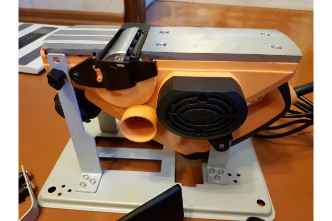 Рубанок электрический Вихрь Р-82СТ (со станиной) в Екатеринбурге