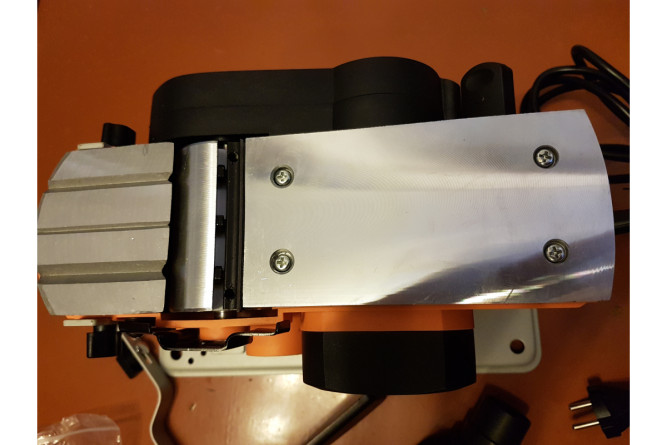 Рубанок электрический Вихрь Р-82СТ (со станиной) в Екатеринбурге