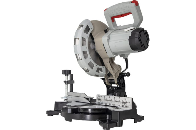 Торцовочная пила Ресанта ТП-210 в Екатеринбурге