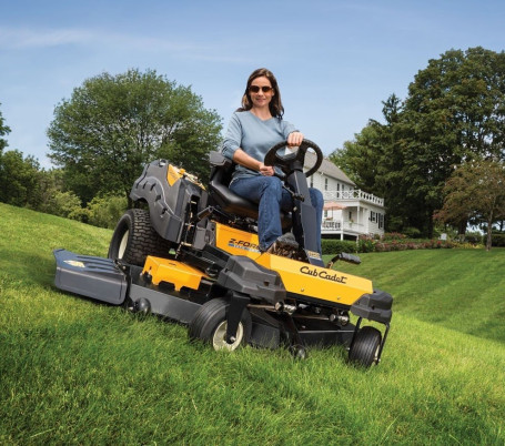 Минирайдер Cub Cadet XZ3 122 в Екатеринбурге