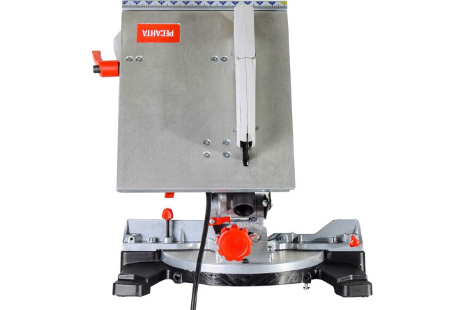 Торцовочная пила Ресанта ТП-210К в Екатеринбурге