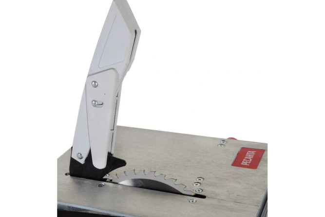 Торцовочная пила Ресанта ТП-210К в Екатеринбурге