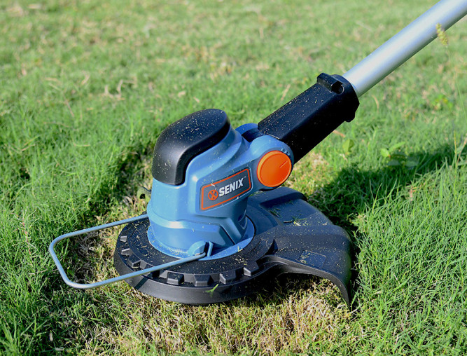 Триммер аккумуляторный SENIX GTX2-M-EU без акк и ЗУ в Екатеринбурге
