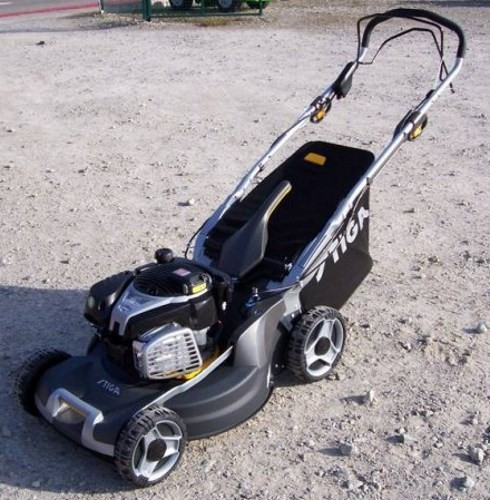 Газонокосилка бензиновая Stiga TWINCLIP 50 SEQ B