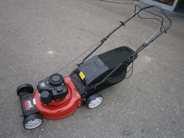 Газонокосилка бензиновая самоходная MTD SMART 46 SPO