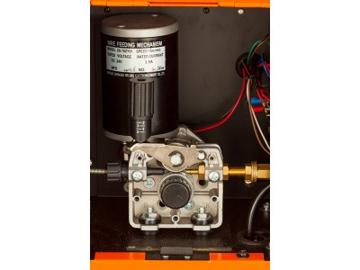 Сварочный инвертор Сварог ARCTIC MIG 250 Y (J04) в Екатеринбурге