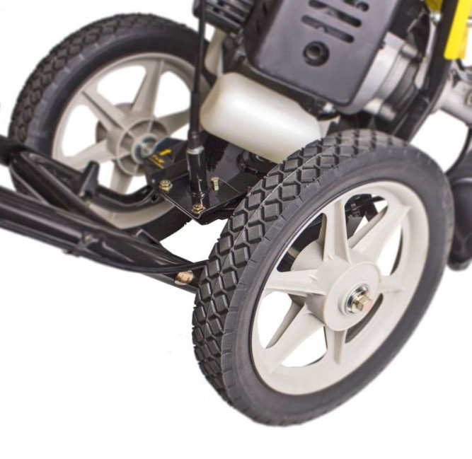 Газонокосилка бензиновая CHAMPION LMH4412