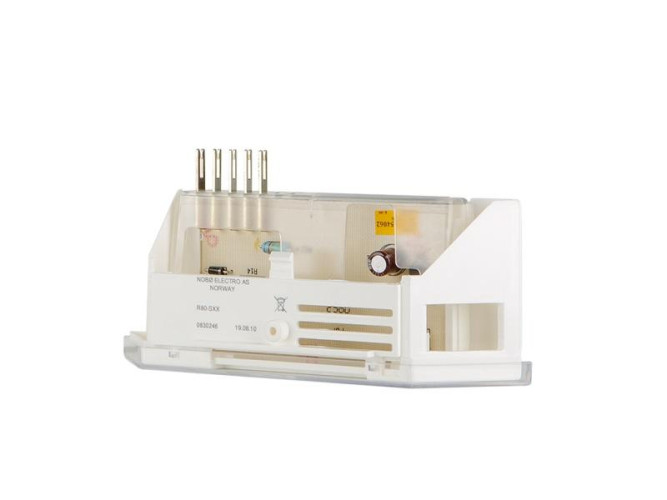 Термостат NOBO R80 SXX без ручных настроек получающий настройки по кабелю от термостатов R80 в Екатеринбурге