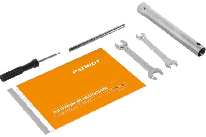 Бензиновая самоходная бурьянокосилка PATRIOT RX900