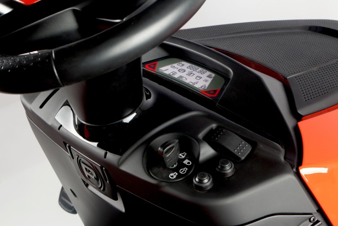 Трактор solo by AL-KO T 16-95.6 HD V2 в Екатеринбурге