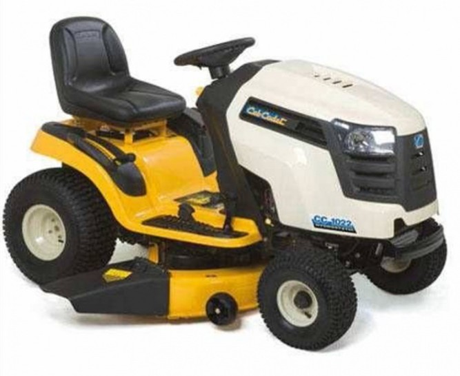 Садовый трактор Cub Cadet CC 1225 в Екатеринбурге