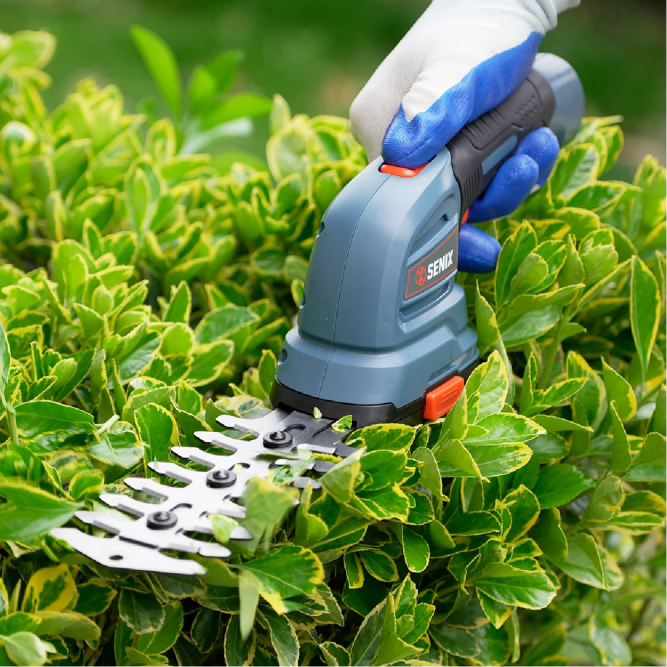 Кусторез аккумуляторный SENIX GSS1-L-EU в Екатеринбурге