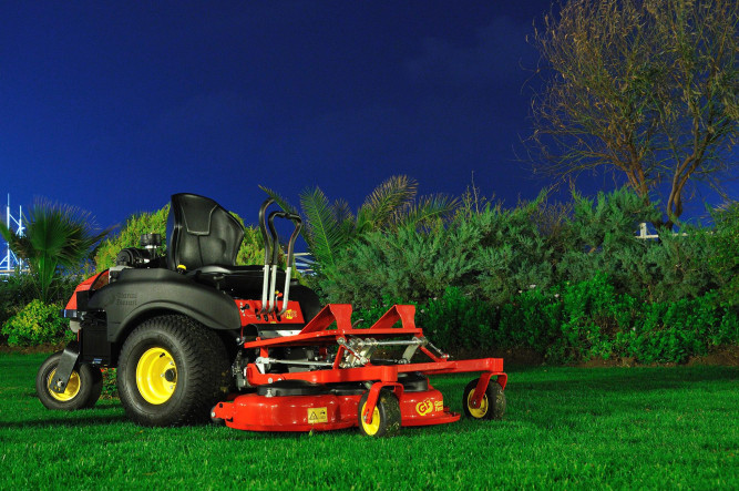 Райдер Gianni Ferrari Zero-Turn Turbo Z, 23 л.с. в Екатеринбурге