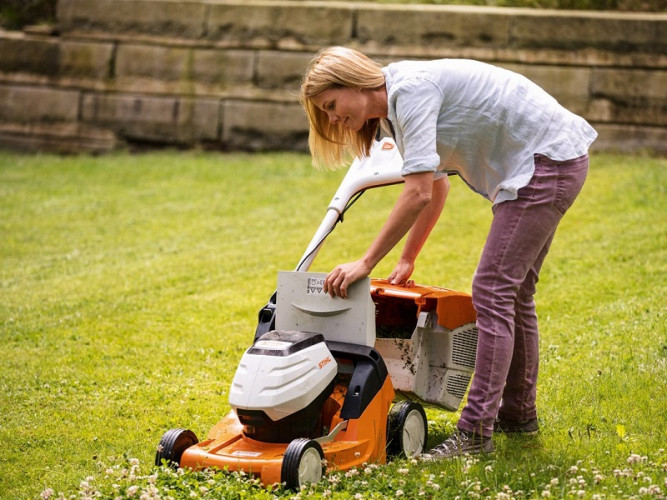 Газонокосилка аккумуляторная Stihl RМА 443.0 C SET (AP 200, AL 101) в Екатеринбурге