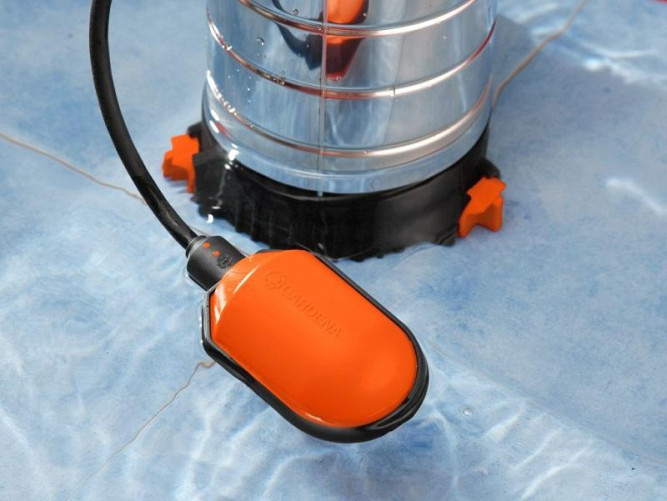 Насос дренажный для чистой воды GARDENA 21000 Inox Premium 01787 в Екатеринбурге