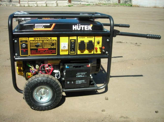 Бензогенератор Huter DY6500LX, с колесами и аккумулятором в Екатеринбурге
