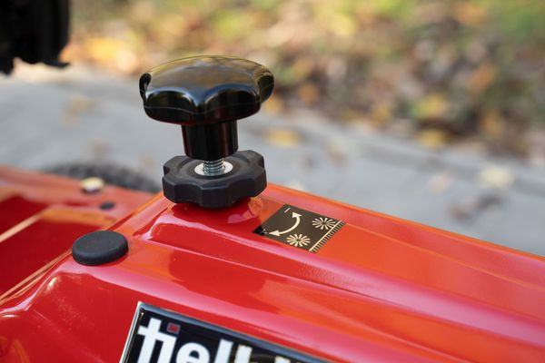 Подметально-уборочная машина TIELBUERGER TK17 (двигатель Honda  GCV160) в Екатеринбурге