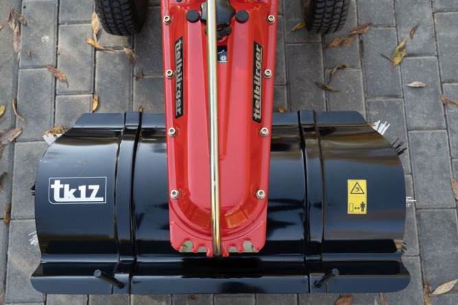 Подметально-уборочная машина TIELBUERGER TK17 (двигатель Honda  GCV160) в Екатеринбурге