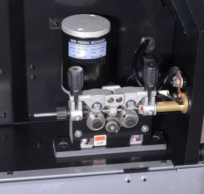 Сварочный полуавтомат Ресанта САИПА-350 ПРО (MIG/MAG) в Екатеринбурге