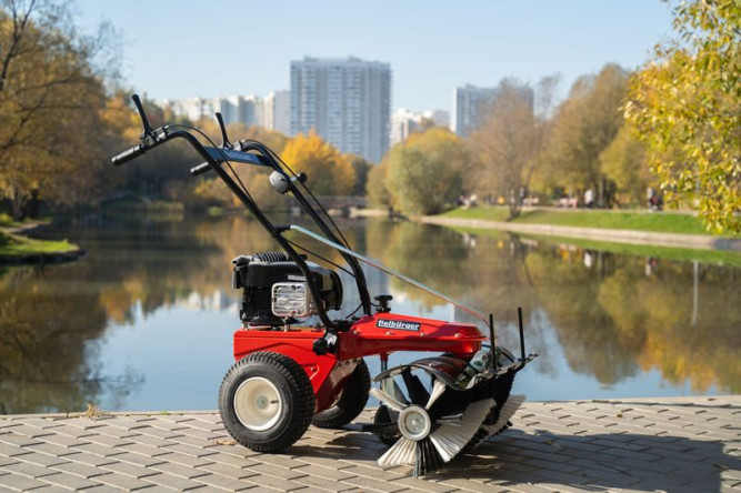 Подметально-уборочная машина TIELBUERGER TK18 (двигатель Briggs&amp;amp;Stratton 575 EX ) в Екатеринбурге
