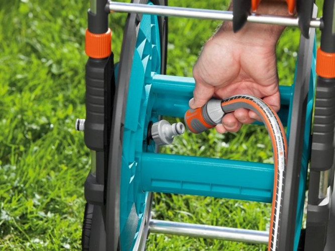 Тележка для шланга 100 HG Classic GARDENAGARDENA 08006-20.000.00 в Екатеринбурге