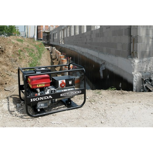 Бензиновый генератор Honda ECT 7000 в Екатеринбурге