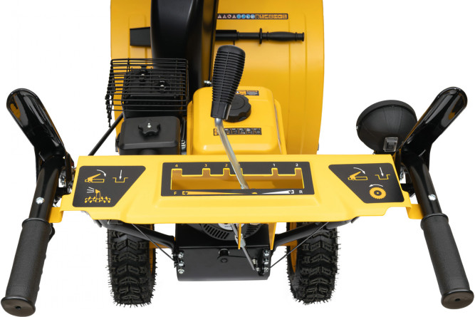 Бензиновая снегоуборочная машина DENZEL SBM 610 в Екатеринбурге