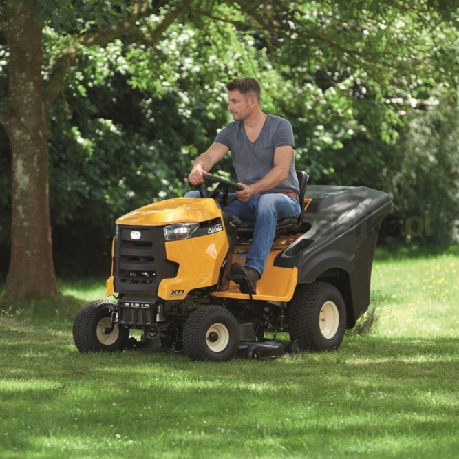 Минитрактор Cub Cadet XT2 QR106 в Екатеринбурге