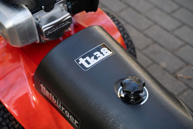 Подметально-уборочная машина TIELBUERGER TK38 (двигатель Honda GCV160) в Екатеринбурге