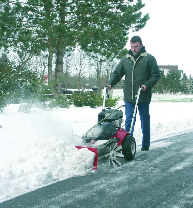 Подметально-уборочная машина TIELBUERGER TK38 (двигатель Honda GCV160) в Екатеринбурге