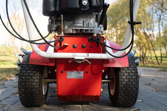 Подметально-уборочная машина TIELBUERGER TK58 (двигатель Honda GCV160) в Екатеринбурге