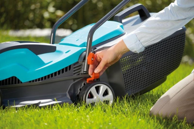 Газонокосилка электрическая GARDENA PowerMax 1200/32 05032-20.000.00