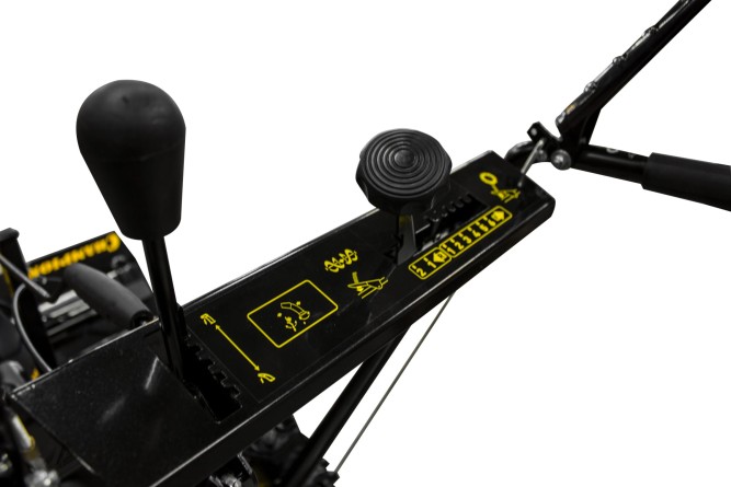 Снегоуборщик Champion ST655 в Екатеринбурге