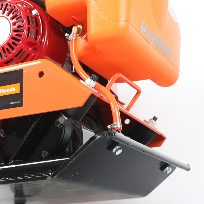 Виброплита бензиновая PATRIOT VT-90LB Honda в Екатеринбурге