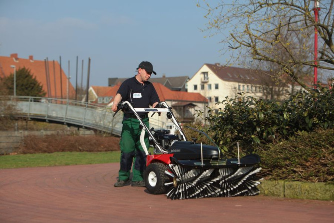 Подметально-уборочная машина TIELBUERGER TK58 Professional (Honda GXV160) в Екатеринбурге