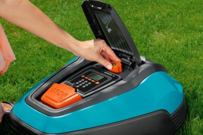 Газонокосилка-робот GARDENA R50Li 04077 в Екатеринбурге