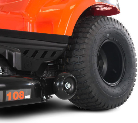 Садовый трактор YARD FOX T 108SCH в Екатеринбурге
