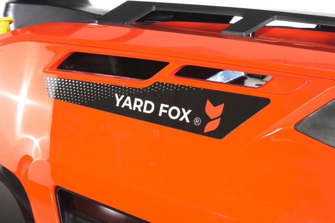Садовый трактор YARD FOX T 108SCH в Екатеринбурге