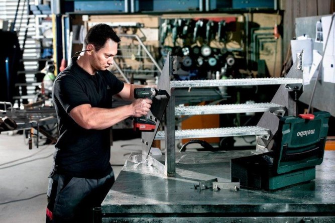 Аккумуляторный ударный гайковерт Metabo SSW 18 LTX 200 602195500 в Екатеринбурге