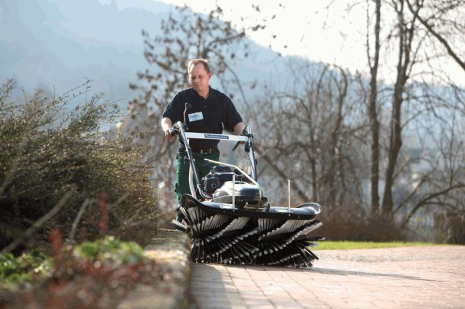 Подметально-уборочная машина TIELBUERGER TK48 Professional HYDRO (Honda GXV160) в Екатеринбурге