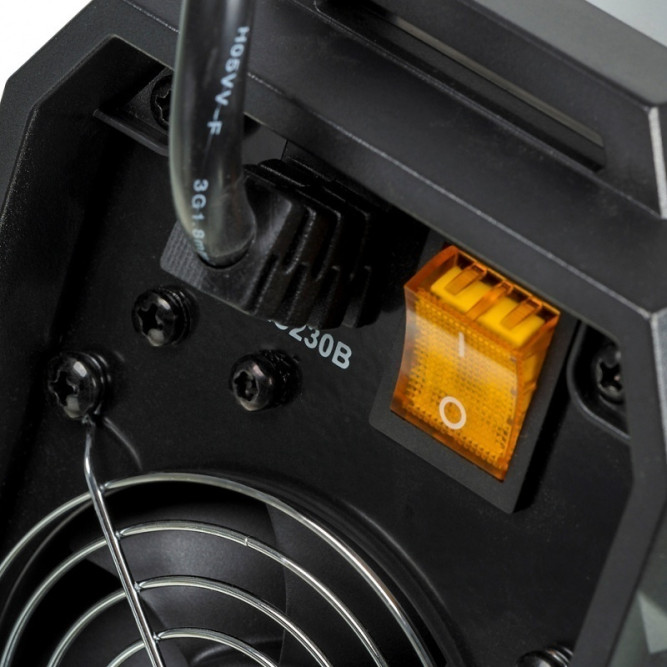 Инверторный сварочный аппарат Ресанта САИ-190Т LUX в Екатеринбурге